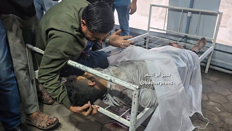 MahmoudPalesti6's tweet photo. One Palestinian confirmed killed and several civilians injured in an Israeli airstrike targeting a group of civilians, east of Gaza City. https://t.co/4Y5oNEnCXg