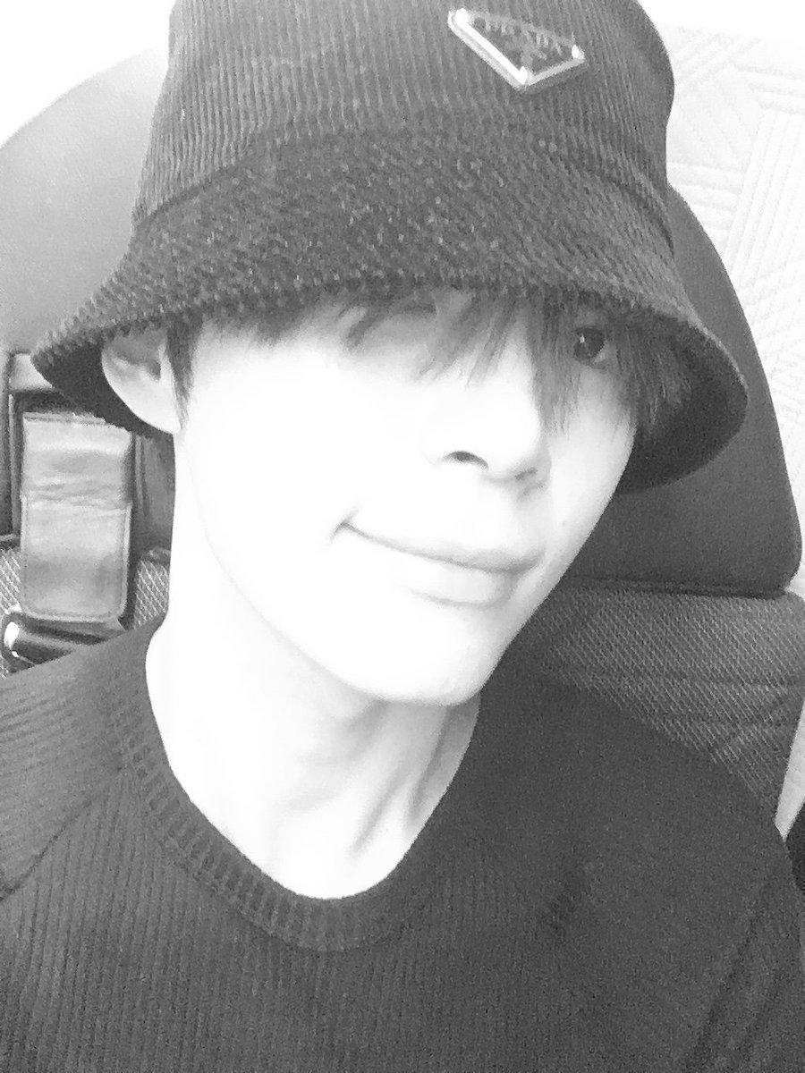 shbpics's tweet image. 🖤💬