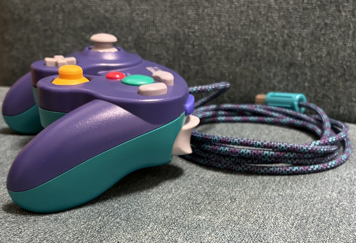 Got 2 more phob 2.0.5 up for grabs. 
Fully loaded with 

Notches
Mouseclick z
Bald buttons
Aftermarket springs(control stick + triggers)
stabilized triggers
cleaned + lubed
Paracord

$275 total price(shipping included)

Dm for inquiries or commissions