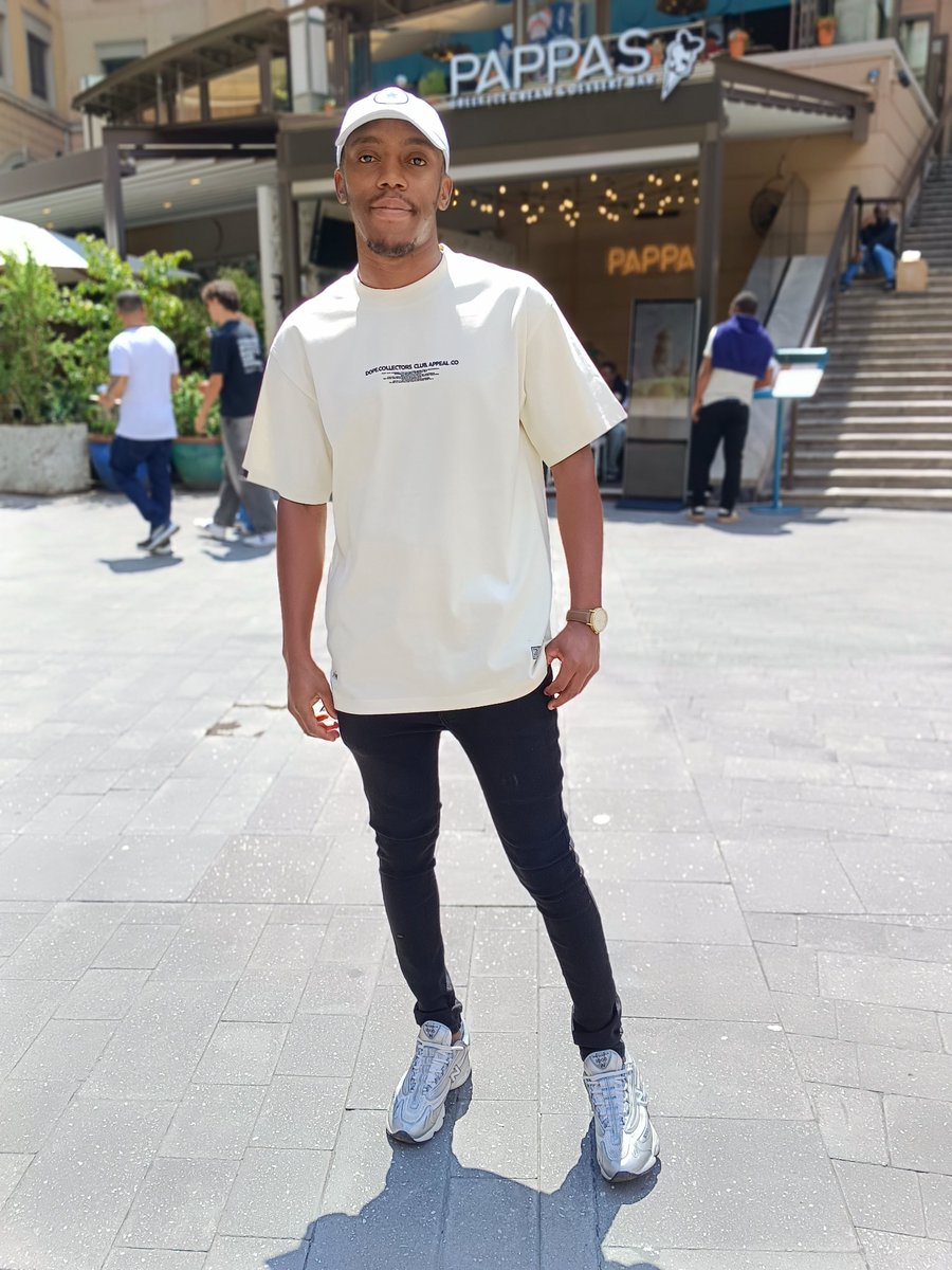 Peter_xcode's tweet image. Bhoza