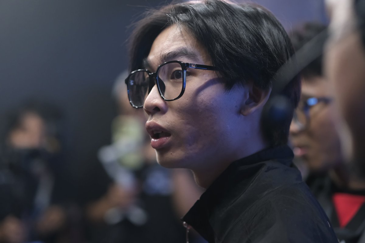 ScaraWander. tweet media