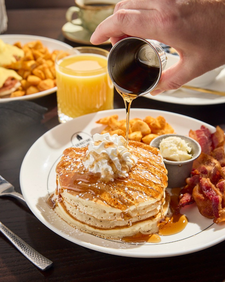 I mean, it really doesn't get better than Mom's Buttermilk Pancakes on a Sunday. 😍 Served with whipped cream, maple syrup, whipped butter, crispy seasoned potatoes, and don't forget to add <a href="/OldMajor/">Old Màjor</a> smoked bacon. 🥓
