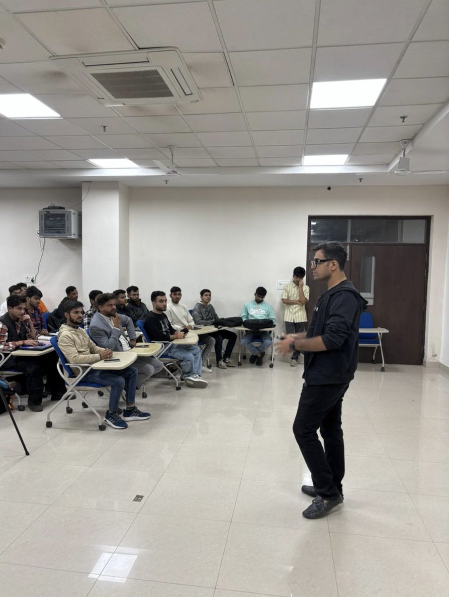 ashish_dubey01's tweet photo. I learned how Web 3.0 is transforming the internet with blockchain,decentralization, NFTs, smart contracts, and digital ownership.
This technology will change how we store data, make payments, and interact online in the future.@0xweb3IIITL
@endless-domains
#endlessIIITL #Beanog https://t.co/XjbccIEQUb