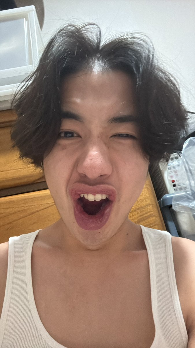 smillworld1's tweet photo. @Suzuya_10s 命かけます https://t.co/4Xdda3Dc0r