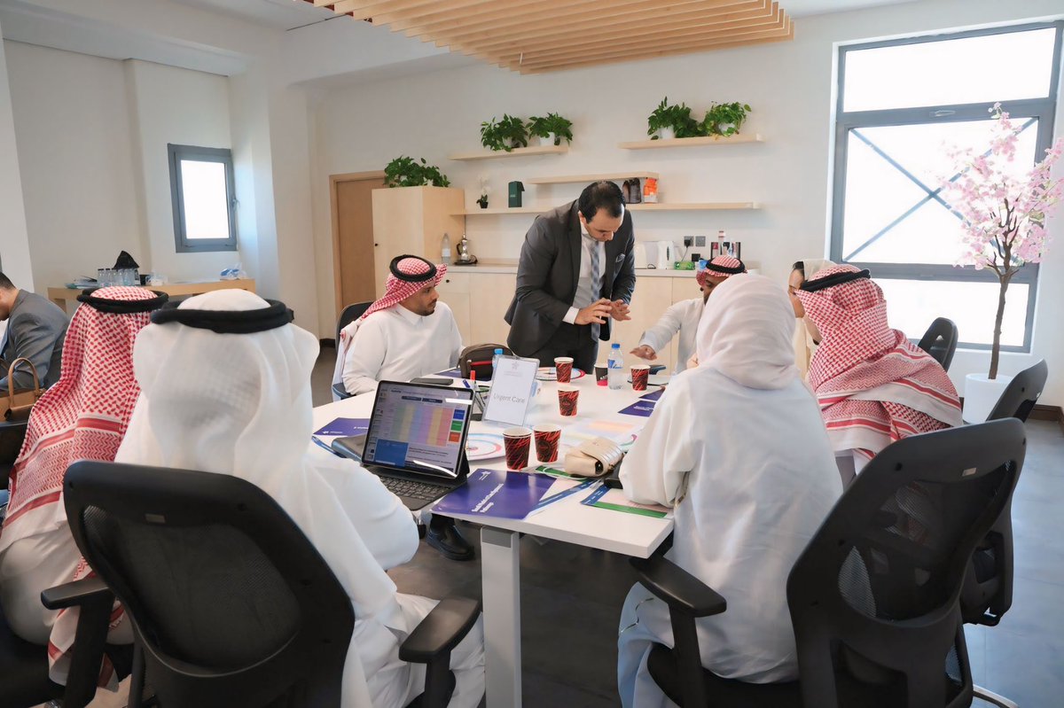 حيث ركّزت الورشة على تعزيز تكامل أنظمة #نموذج_الرعاية_الصحية_السعودي بما يدعم تحسين وصول المستفيدين إلى الخدمات الصحية، ويرتقي بجودة تجربتهم، ويُسهم في تحقيق أثر صحي مستدام.

#تجمع_المدينة_الصحي