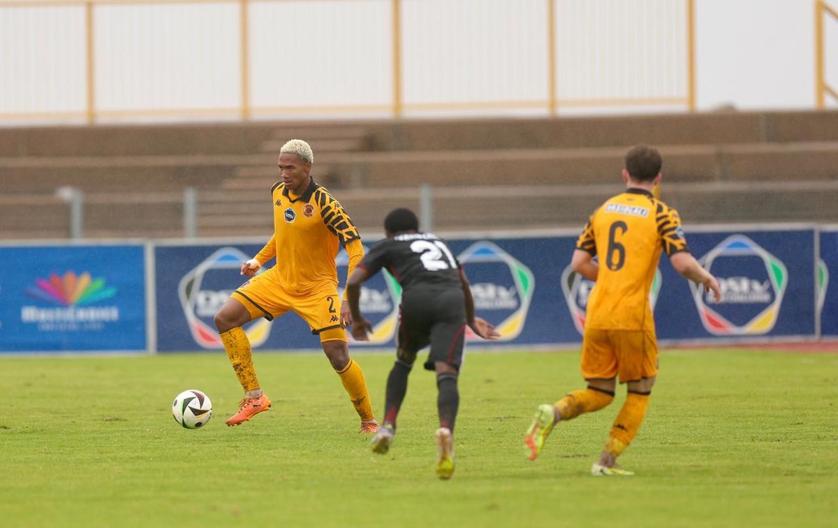 A_B_Ditlhobolo's tweet image. Amakhosi grab the #SowetoDerby bragging rights

The champions move up to 6th place as Bucs remain at the top 

Result: Kaizer Chiefs 2-0 Orlando Pirates 

⚽️Kamogelo Malefo
⚽️Naledi Hlongwane 

#dstv