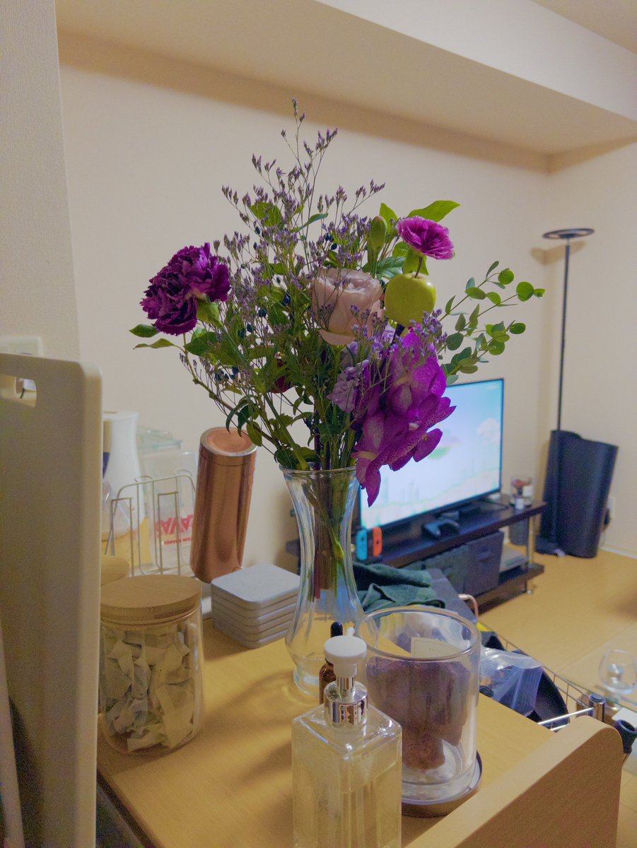 ryu9zap's tweet image. 今日は最高の結婚式に行ってきて、人間の体は食べ物と思い出でできているんだと思った。