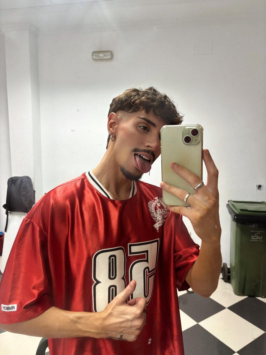 VictorSegovia__'s tweet photo. ❤️🖤🤍☪️ https://t.co/NQt7ZGwJAt