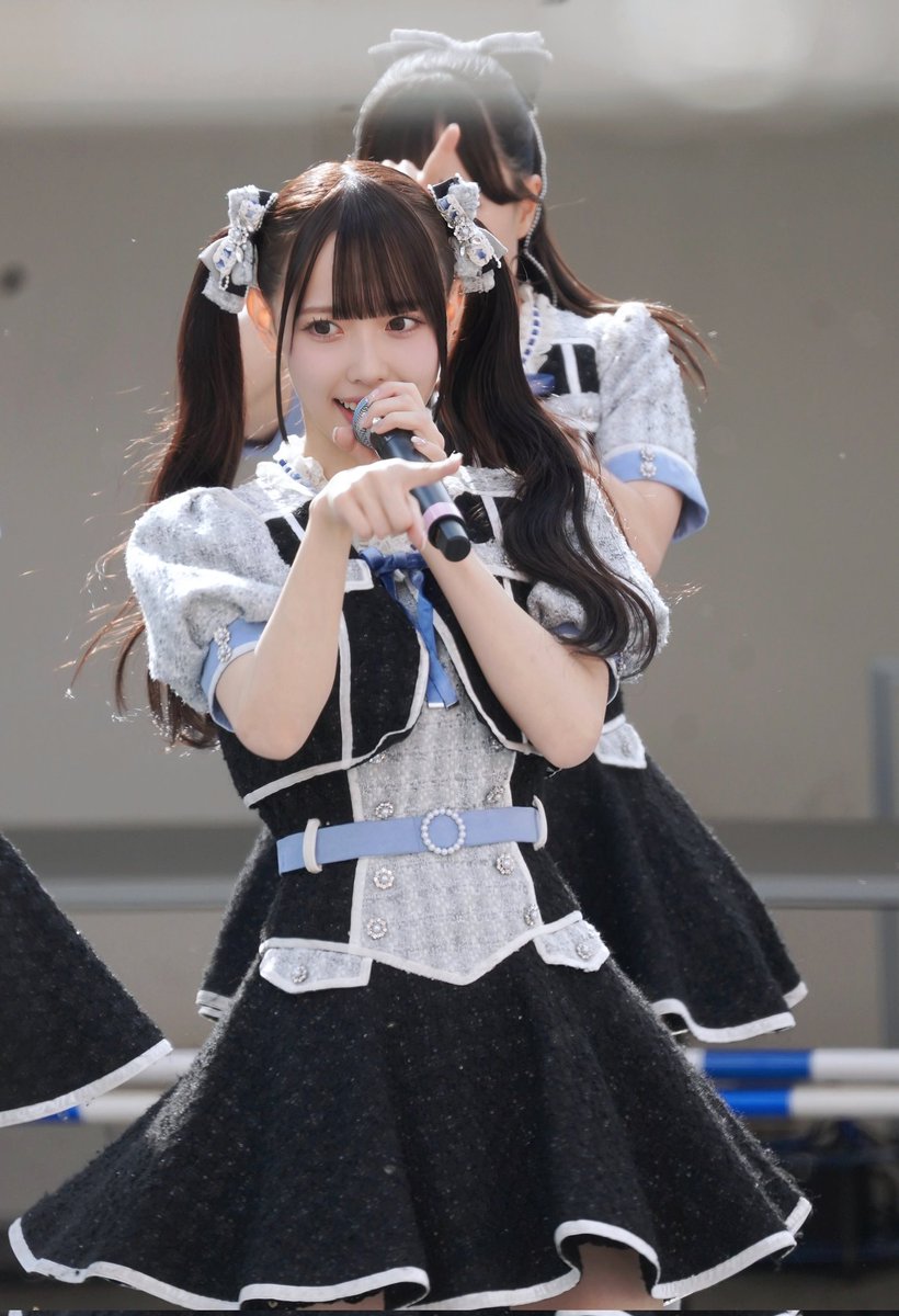 bastermode's tweet image. ももなんの流し目が可愛すぎる

#高嶺のなでしこ 
#松本ももな