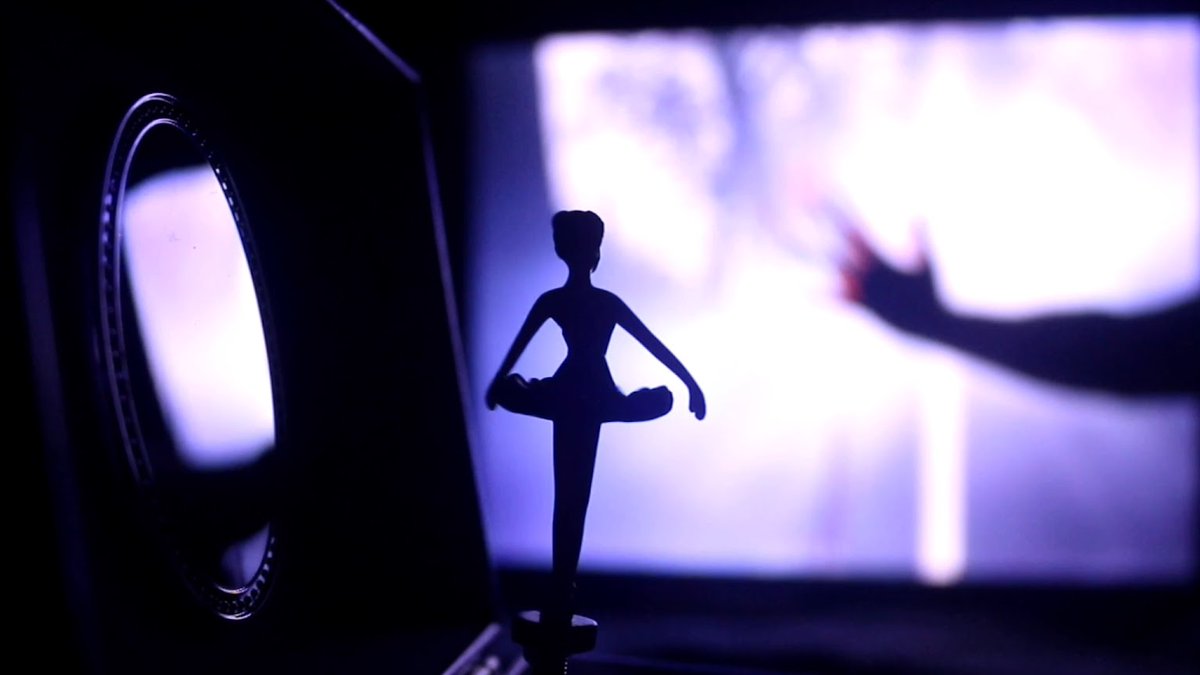 The Pope wants you to venture into the cloudlight and see the rainswept “Tinsman Road” today in Beverly Hills ☔️