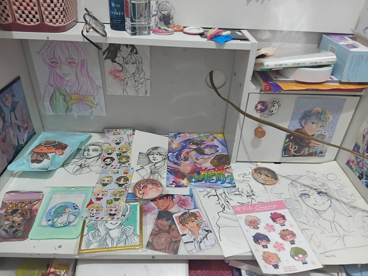 binargwowink's tweet photo. Otsufuro dua hari ini~ makasih minna yg udah mau art trade sampe numpuk segini 😭😭 #cf21 https://t.co/xvWHovGTSh