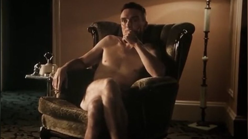 alxfazio's tweet image. it’s 2026. you power on your ultra-realistic sex robot and it immediately starts an auto-update. estimated time: 10 minutes