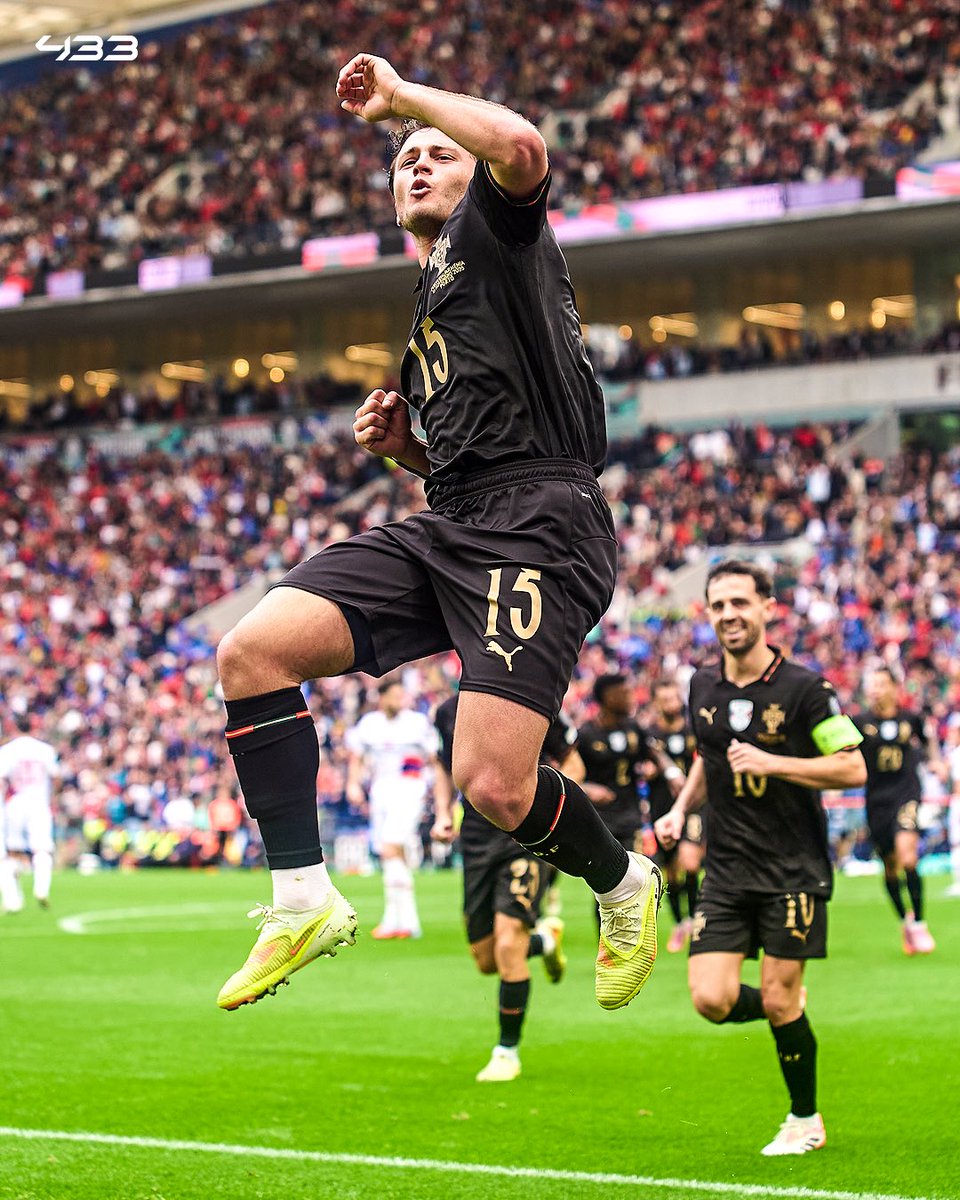 First 2 goals in 🇵🇹 shirt for João Neves 💎

Bruno - Neves - Bernardo - Vitinha 🤯

This  might be the best midfield in the 🌎 at the moment 😲