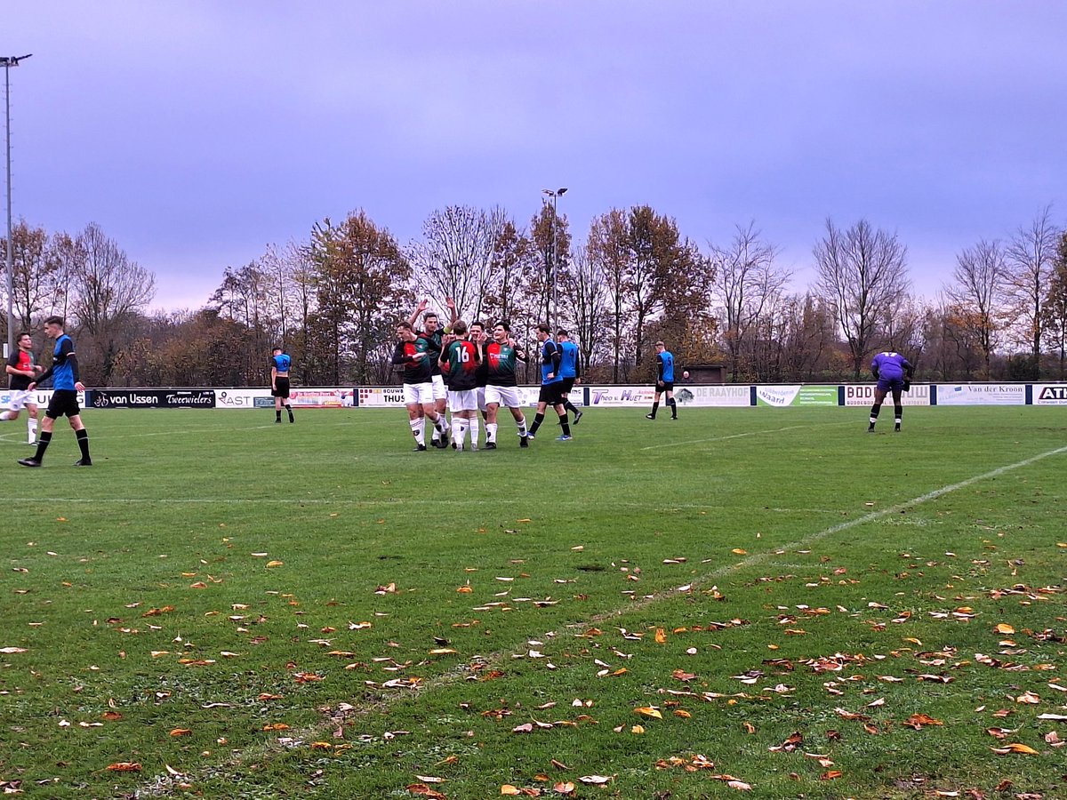 niek92jansen's tweet photo. ⚽️ PSC (Pannerdense Sportclub) 🆚 VV Montferland
📅 16-11-2025
⚖️ 0-6
🏆 Zondag Vijfde Klasse C, district Oost
📍 Sportpark De Pauwengaard, Pannerden 🇳🇱
VV Montferland uit Zeddam haalt uit bij PSC in Pannerden.
#PSC #VVMontferland #Pannerden #Zeddam #groundhopping https://t.co/ZyoA4ML3sS