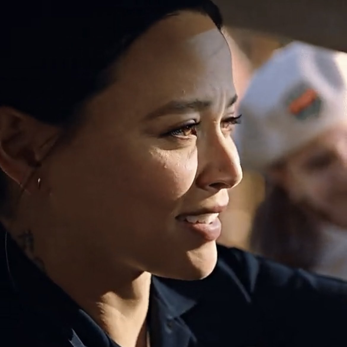 omissyishere's tweet image. HER EYES BRO