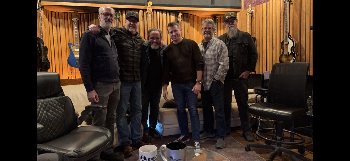 HotWingJones's tweet image. The “Lipstick” session at 8DAWS