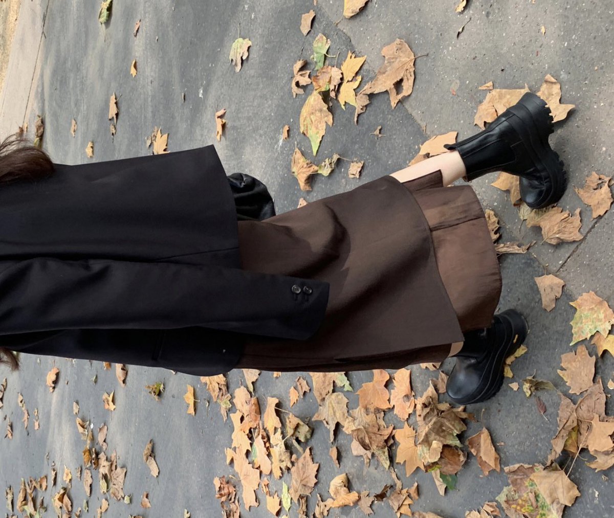 rojoxvun's tweet image. 드디어!!! 기다렸던 지그재그 블프 시작☃️
코디 초보들에겐 롱스커트만큼 쉬운게 없죠!!!
그동안 장바구니에 묵혀둔 롱스커트 코디 몇가지 타래로 올려볼게요 ^_^.
*링크를 통한 구매 발생 시 수수료를 지급받습니다