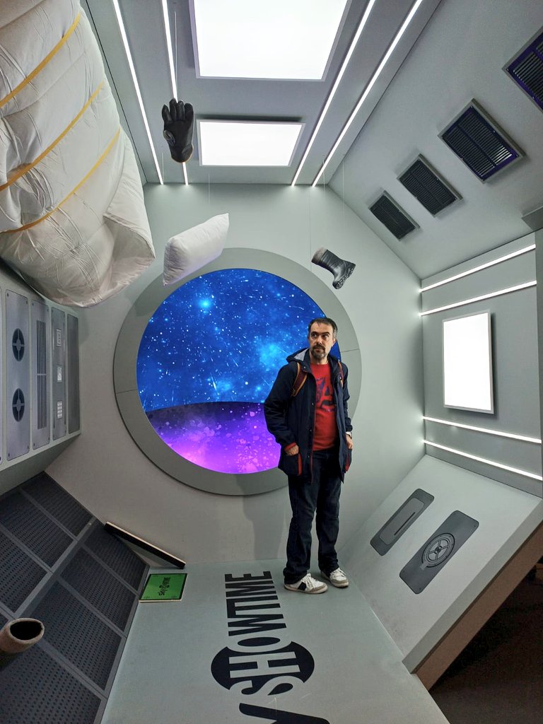 Paseando por los platós de
<a href="/skyshowtimeinfo/">skyshowtimeinfoESP</a> en el <a href="/espaciomovistar/">EspacioMovistar</a>