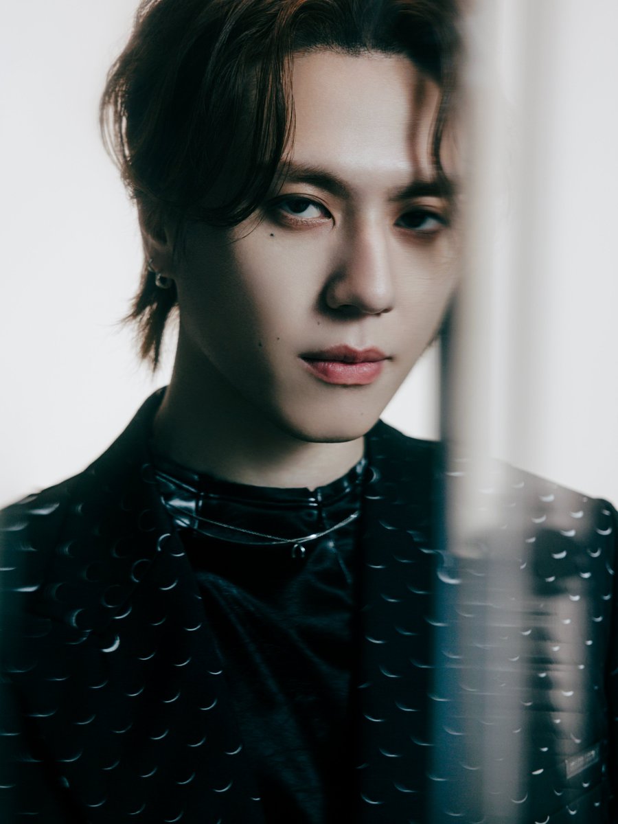 kchartsmaster's tweet image. Happy 28th birthday to Yugyeom of GOT7!