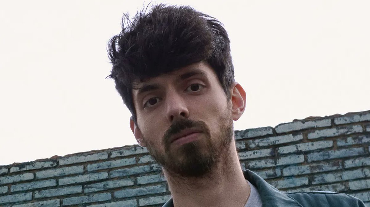 Monólogos: Adri Romeo <a href="/adriromeo/">Adri Romeo</a> hasta 24 de enero en Bar Mediterráneo (El Medi) de #barcelona, entradas desde 13€ en cierraporfuera.com/barcelona/even…