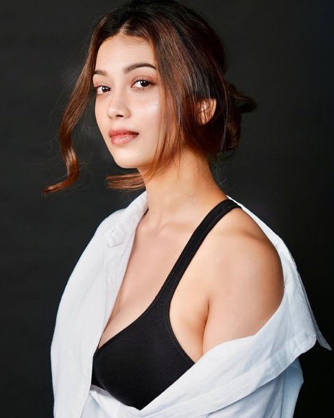 Digangana Suryavanshi Thin straps, no underwire, seamless cups — classic bralette design