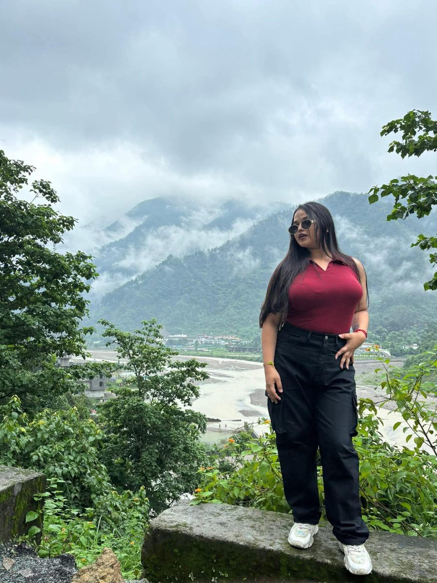 ये पहाड़ की चोटी इतनी बड़ी कैसे हुई 🤔😅😅