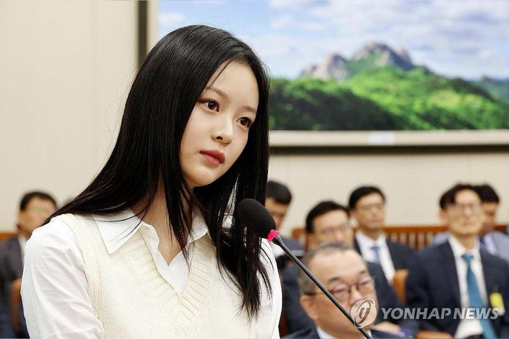 sukiotter's tweet image. i&apos;m still here and i&apos;m so proud of you hanni