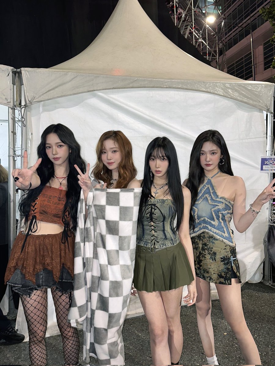 wqwqwq12_'s tweet image. HALF A DECADE WITH AE5PA
#FiveYearsWithAESPA
#에스파_오래오래_사랑할게
#aespa @aespa_official