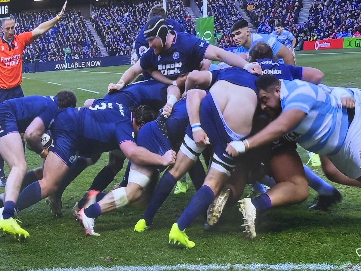 Not the cracks the Scots were hoping to expose…
