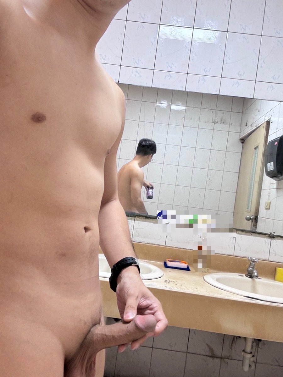 深夜限定
夜晚的上班族（X)
淫亂的色色上班族（O)