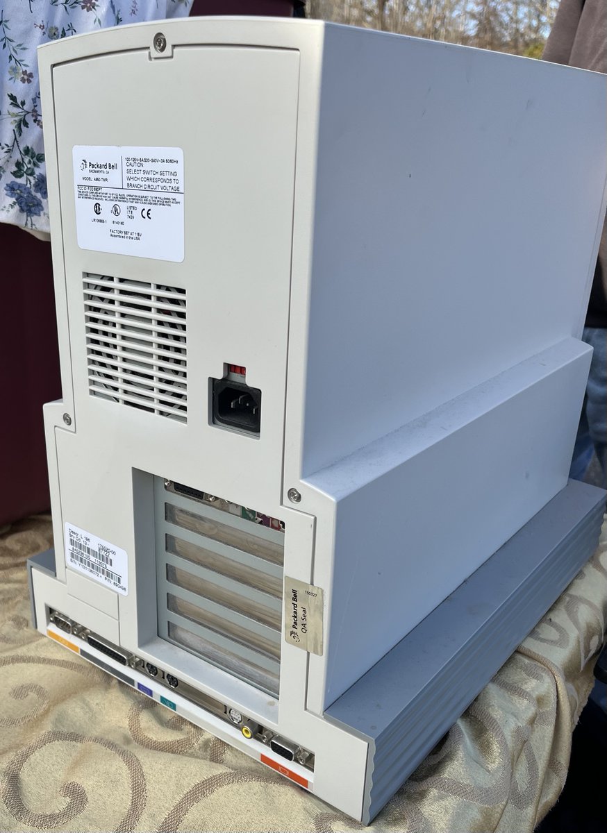 RetroFox tweet media