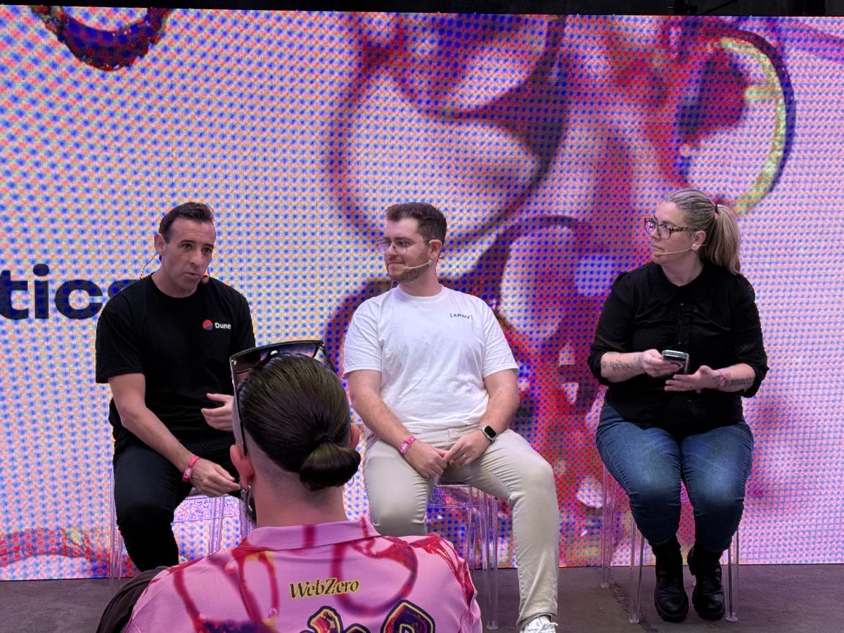 Data Jam on the Sub Stage right now!

feat. <a href="/Dune/">Dune | DuneCon 🇦🇷</a> &amp; <a href="/arkivnetwork/">Arkiv Network</a>