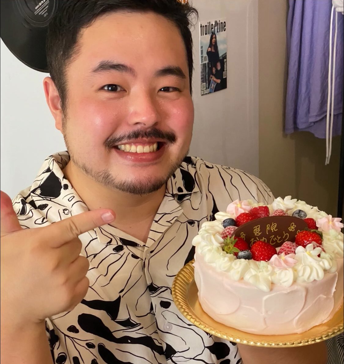 けんご tweet media