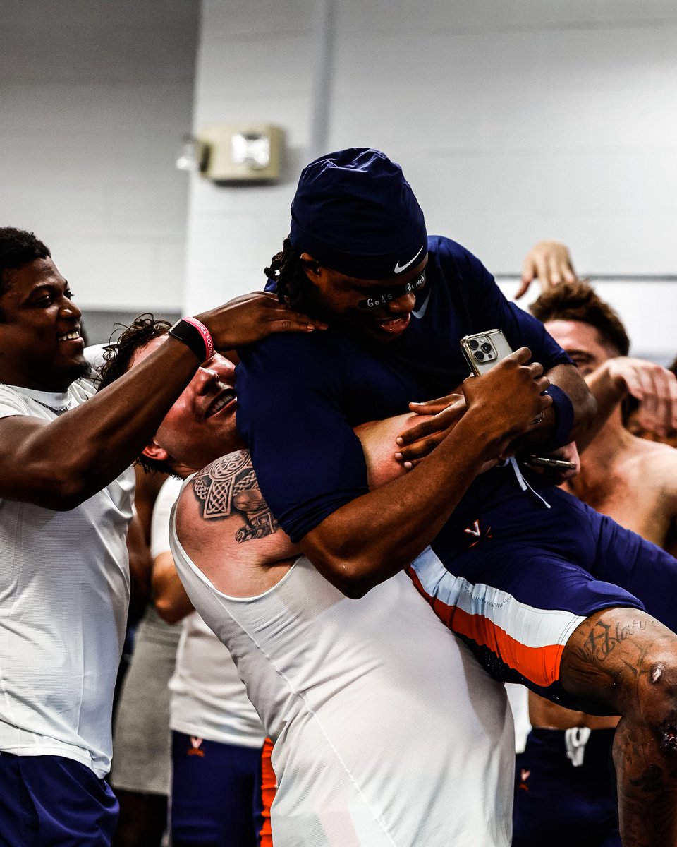 Victory Sunday 🙌

#GoHoos 🔶⚔️🔷