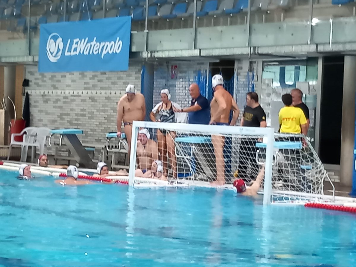 Secció de Waterpolo de la UE Horta tweet media