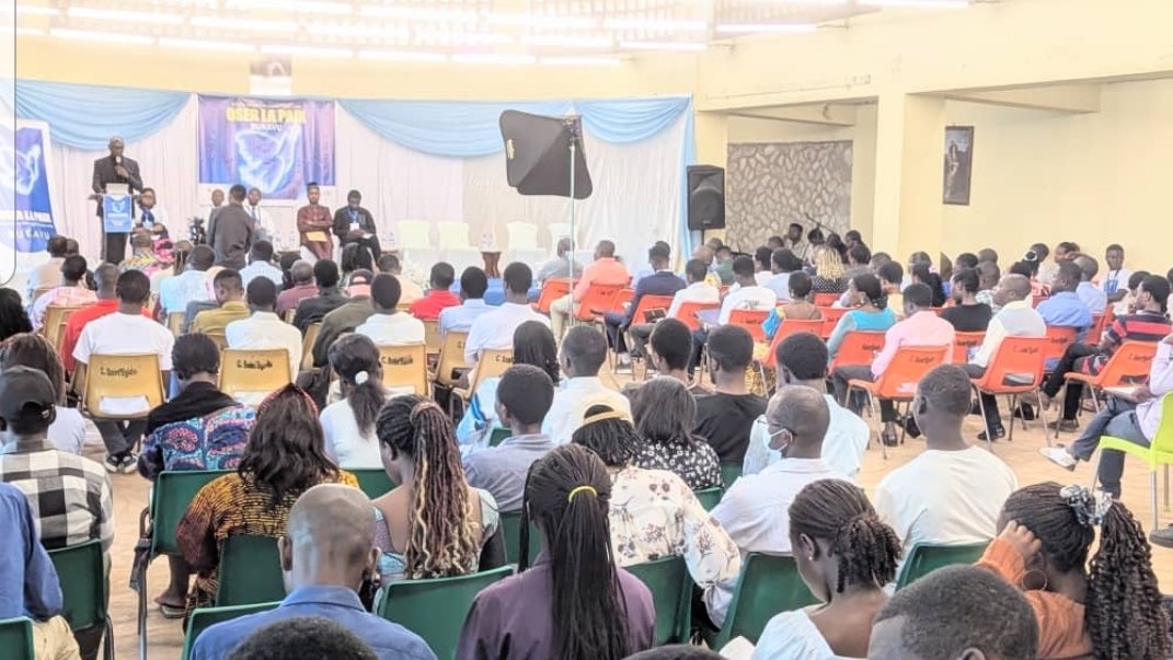 "Oser la Paix'', thème de la #conférence_interreligieuse organisée par la communauté Sant Egidio, ce samedi 15 novembre 2025 à #Bukavu à laquelle #COSUS_AID a pris part. 
Tout a tourné autour de la paix.
La paix est un chantier ouvert à tous. <a href="/SantEgidioFr/">CommunautéSantEgidio</a>  <a href="/RJP_GL/">Réseau Jeunes pour la Paix Grands-Lacs</a>