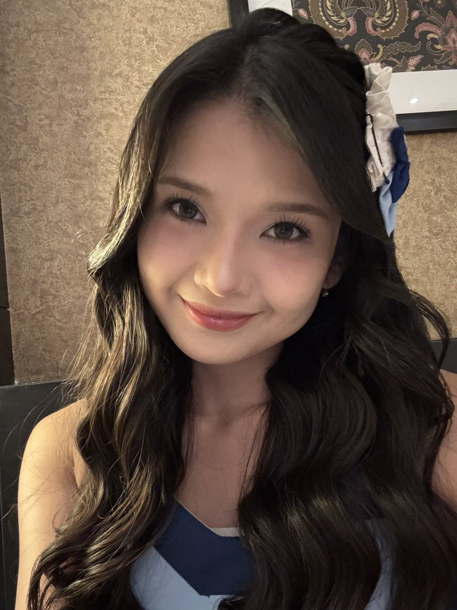 C_IndahJKT48's tweet photo. terimakasih purwokerto💙 https://t.co/Pcixb2AnaD