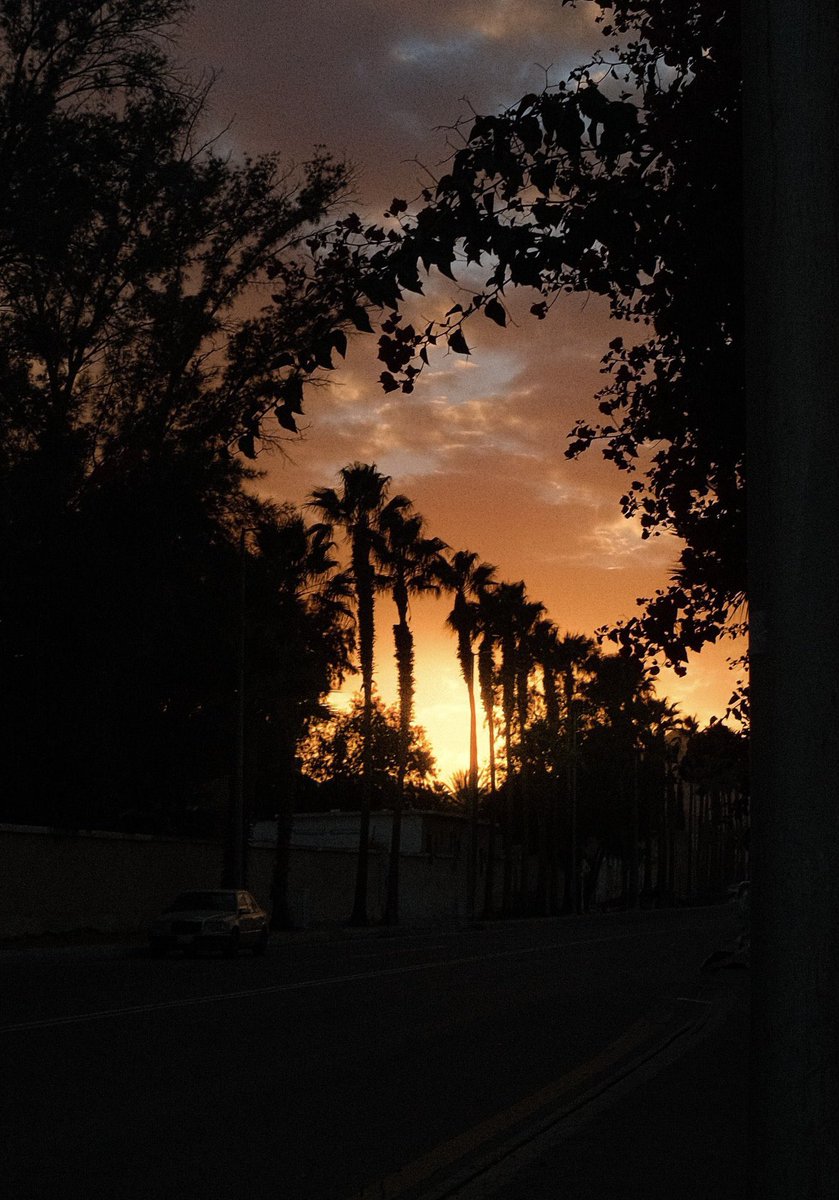 ماحب من يفعل جميله على شان
" وسايل .. التواصل .. الأجتماعي "