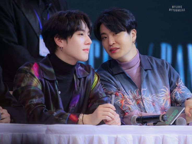 HAPPY 28TH BIRTHDAY YUGYEOM
#28thDanceWithYUGYEOM 
<a href="/ChoiArs_YJ/">YOUNGJAE</a> <a href="/yugyeom/">김유겸</a>