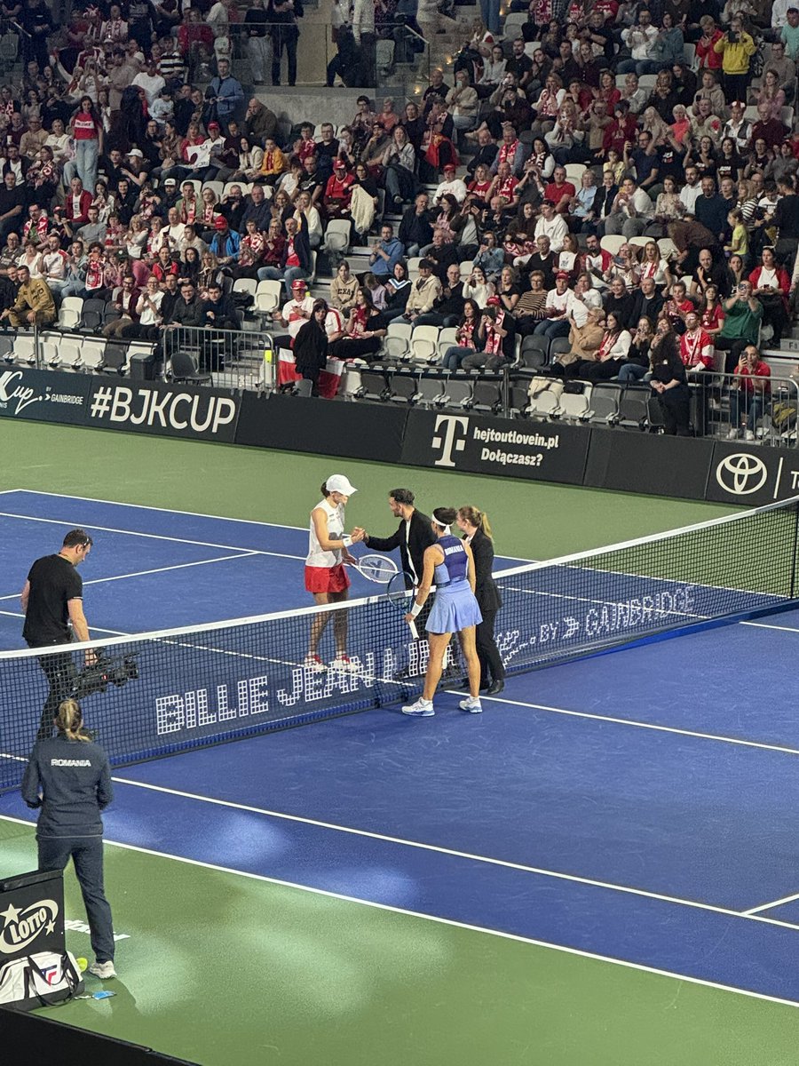 Co za spotkanie w Gorzowie, Bartosz Zmarzlik rzucił monetą przed meczem Igi Świątek 🔝