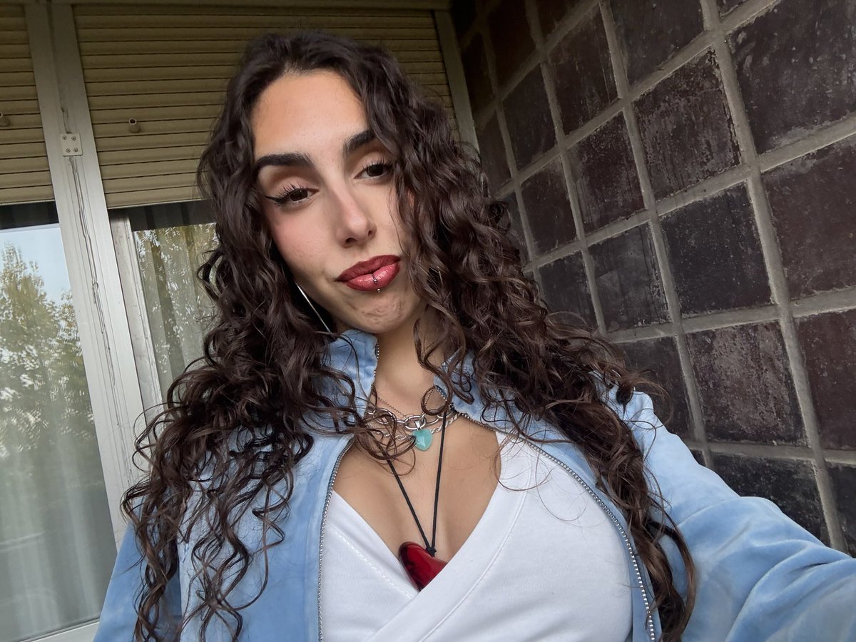 alba al solecito tweet media