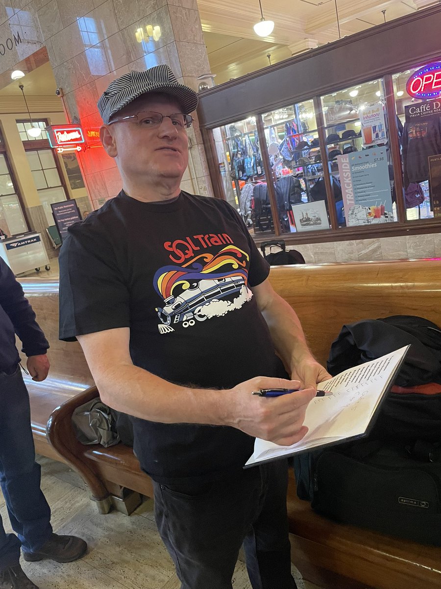 ReviewMyDB's tweet image. ALL ABOARD!! #SQLFamily #SQLTrain is about to depart! #SQLSatOregon to #PASSDataSummit thanks to @sql_r for organizing this!