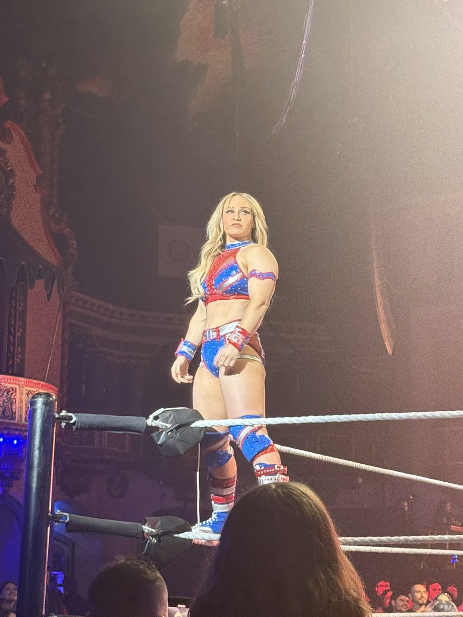TheBoyWonder0's tweet photo. @JordynneGrace https://t.co/9EKZ4FzN5l