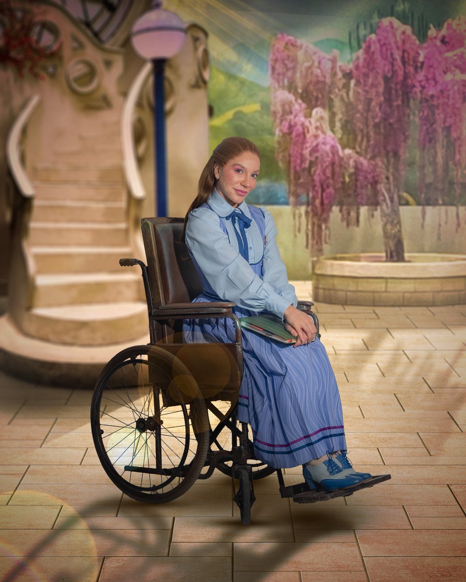 Exclusivo! 🚨 Priscilla estrela como Nessarose em "Wicked", entre os dias 26 e 30 de novembro, no Teatro Renault (SP), e aparece caracterizada em primeiras imagens.

📸: Gabriel Pinho / Gabriel Valdevite
