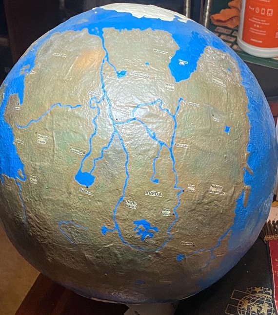 james_kafka's tweet image. I posted a pic of my world on my profile.
If&apos;n you gonna write epic fantasy you need and epic globe.