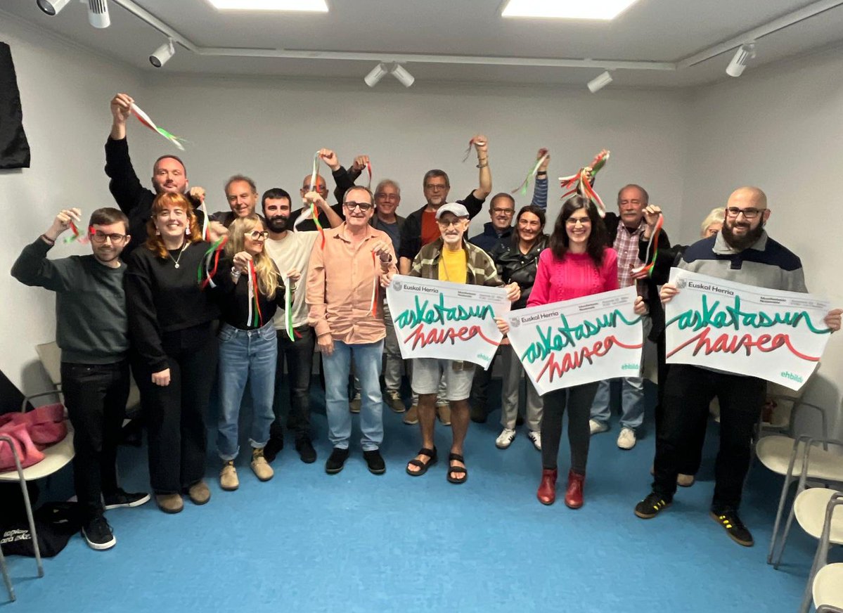 EHBILDUpasaia's tweet image. Urtero legez, datorren azaroaren 22an Bilboko kaleak betetzera goaz.

Ezin duzu galdu, horregatik, autobusa antolatu dugu Pasaiatik!

✍️ labur.eus/A22PasaiaBilbo…
📝 Berezi (Donibane), Antxeta (San Pedro) eta Mimos (Antxo).

#AskatasunHaizea