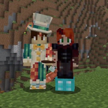 panxramic's tweet image. Enid and Wednesday