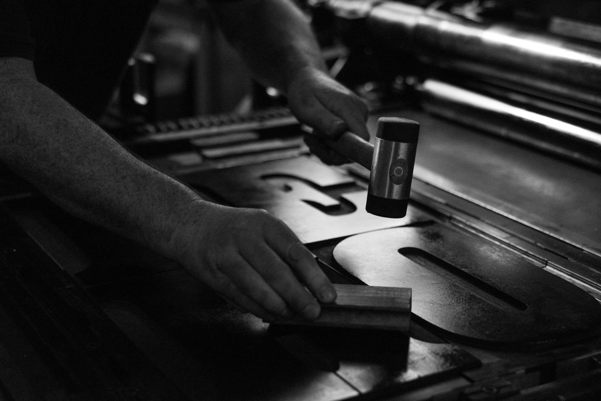 NatPrintMuseum's tweet image. The Museum’s collaboration with Anthony Burrill goes on pre-launch release tomorrow - celebrating the enduring power of print as a tool for creativity, communication, and social impact.

Photos Mark Henderson

Supported by @DCCIreland 

#AnthonyBurrill #IrishDesignWeek