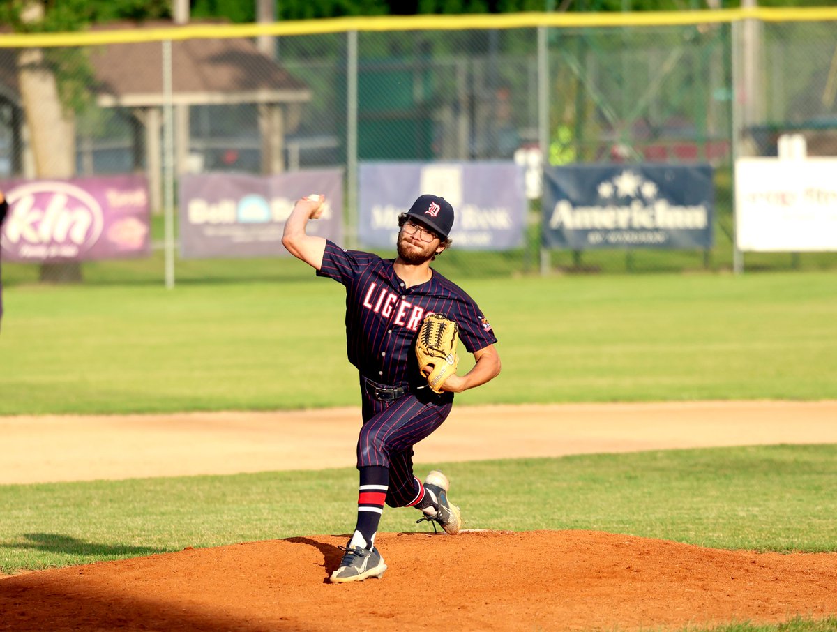 DLLigers's tweet image. Two for one on Liger birthdays today!

Happy birthday #2, Mr. Utility himself, Bradly Swiers 

and

Happy birthday #5, firecracker, Grady Kirchner