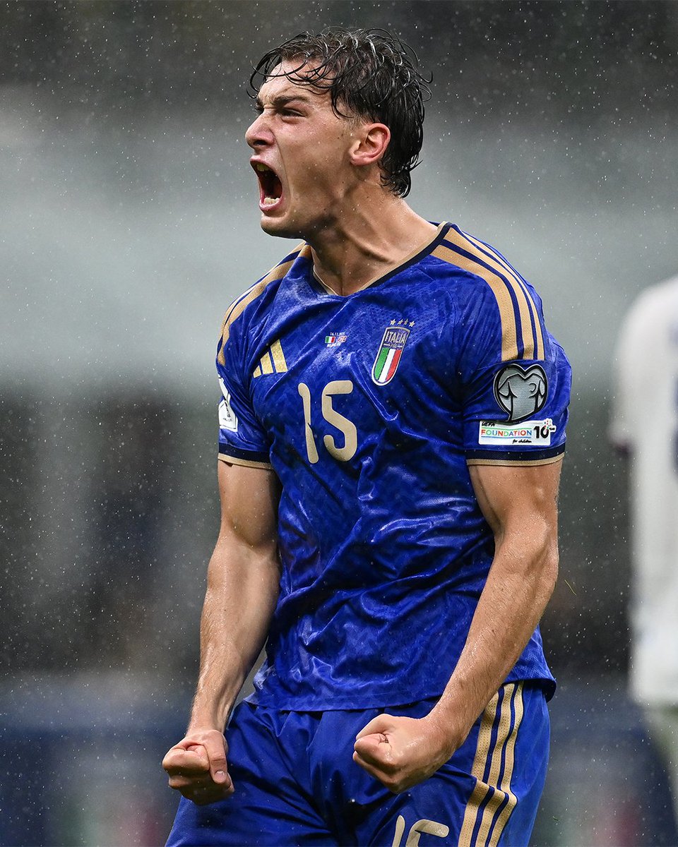 УЕФА tweet media